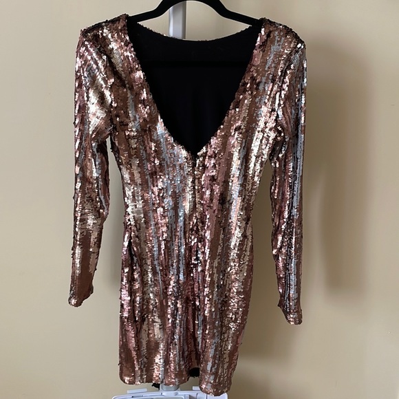 NWOT DRESS the POPULATION Matte Bronze Pink Stripe Sequin FRAN Bodycon S… - Picture 10 of 15